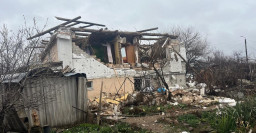 Через ворожі обстріли на Донеччині за добу зруйновано 49 житлових будинків