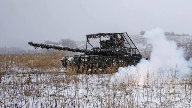 Ворог здійснив понад 3 000 обстрілів по лінії фронту та житловому сектору на Донеччині: деталі Ворог здійснив понад 3 000 обстрілів по лінії фронту та житловому сектору на Донеччині: деталі