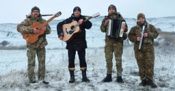 На Донеччині представники різних підрозділів МВС виконали легендарний &laquo;Щедрик&raquo;
