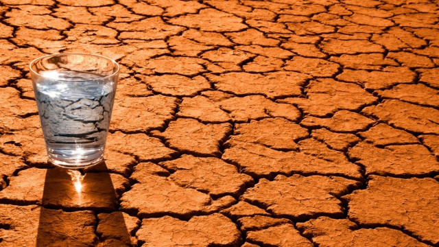 Через відключення насосів в окупованому Луганську зникла вода Через відключення насосів в окупованому Луганську зникла вода