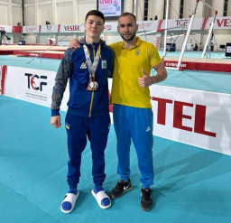 Спортсмен з Луганщини здобув три медалі на кубку світу з гімнастики