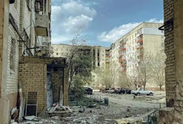 Ситуація в окупованому Сєвєродонецьку: люди шукають місце для життя взимку Ситуація в окупованому Сєвєродонецьку: люди шукають місце для життя взимку