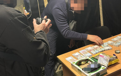 Офіцера ЗСУ викрили у вимаганні "відкатів" по 40 тис грн із підлеглих