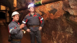 Компанія Ахметова зупиняє роботу однієї з шахт поблизу Покровська