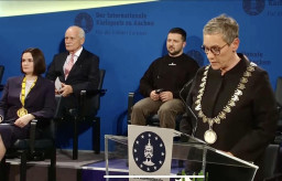 Зеленському вручили премію Карла Великого: деталі