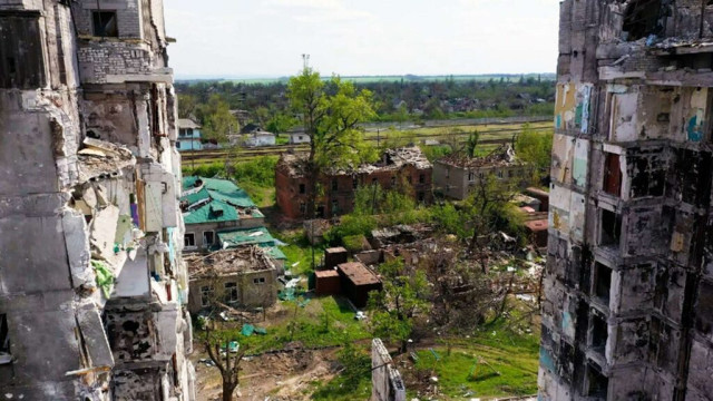 У знищеній Попасній виживають 260 людей: хліб привозять лише двічі на тиждень