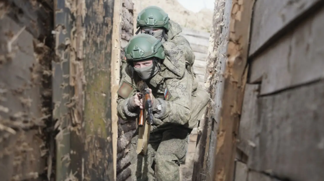 На Луганщині загострилася ситуація: ворог активно штурмує позиції ЗСУ у низці населених пунктів