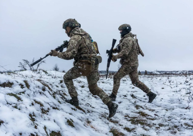 У Донецькій області розпочалися ключові бої за важливий населений пункт - Мирошников