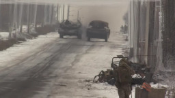 "Дорога смерті": росіяни масово атакують техніку ЗСУ дронами на трасі Дружківка-Костянтинівка