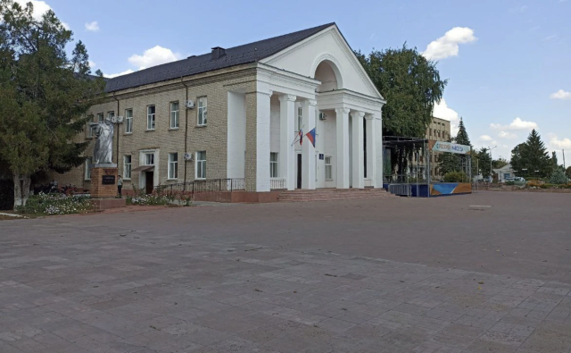 У мережі з'явилися фотографії захопленого ворогом Старобільська