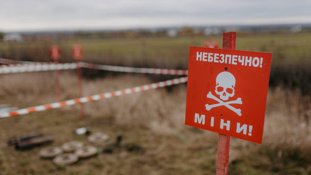 У Лисичанську п’ятеро дітей постраждали через вибух невідомого пристрою