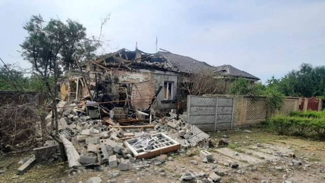 У Дружківці повідомляють про вибухи та пожежу в житлових районах У Дружківці повідомляють про вибухи та пожежу в житлових районах