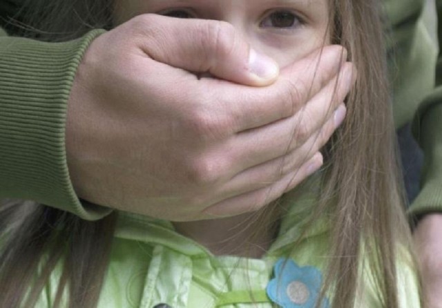 В Шахтерске педофил пытался изнасиловать 9-летнюю племянницу