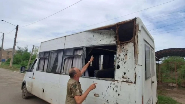 На Луганщині заявили про удар БпЛА по рейсовому автобусу