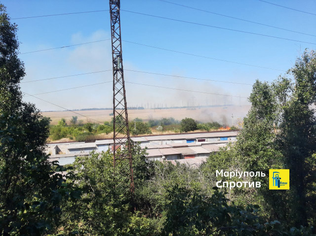 В Маріуполі партизани підпалили чотири автомобілі окупантів - Андрющенко В Маріуполі партизани підпалили чотири автомобілі окупантів - Андрющенко
