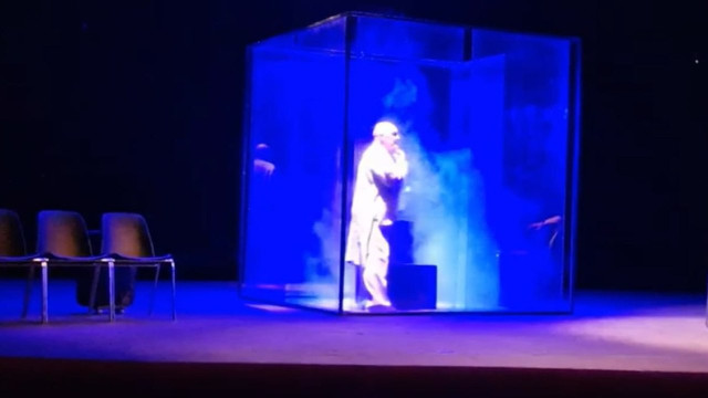 Маріупольський театр представив прем'єру в Запоріжжі Маріупольський театр представив прем'єру в Запоріжжі