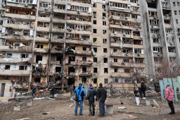 Уздовж лінії фронту на Донеччині досі проживає 64 000 цивільних