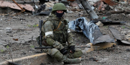 Росіяни перекидають до Бахмута свої найкращі підрозділи - Сергій Череватий