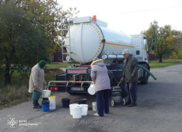 Рятувальники забезпечили водою мешканців трьох населених пунктів Донецької області - ДСНС