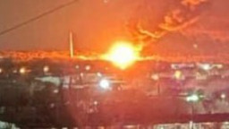 Нічна атака на Луганськ: горять резервуари з паливом