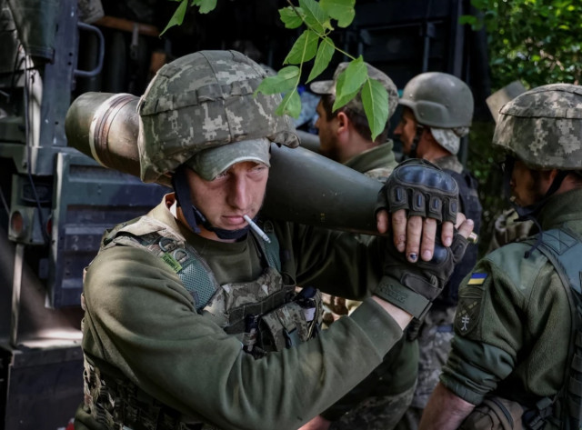 Військовослужбовці на Донбасі виснажені та ослабли - британський аналітик