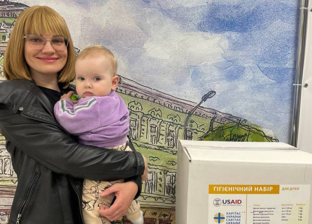 Підтримка від «Карітас»: гігієнічні набори для сімей з Маріуполя