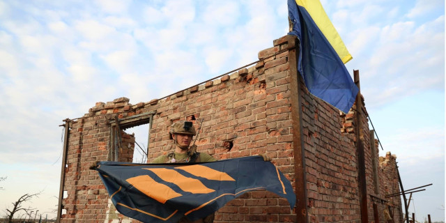 ЗСУ підняли прапор над зруйнованою Андріївкою