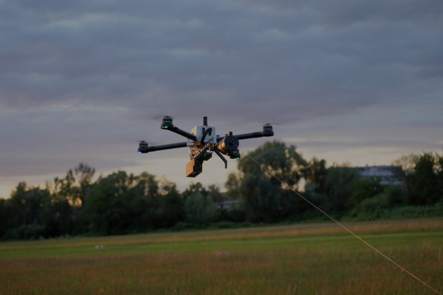 На Покровському напрямку росіяни масово використовують FPV-дрони на оптоволокні На Покровському напрямку росіяни масово використовують FPV-дрони на оптоволокні
