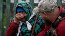 Складна евакуація на Донеччині: мешканці неохоче залишають небезпечні зони