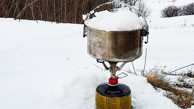 Три місяці без води: жителі окупованого Донецька змушені топити сніг