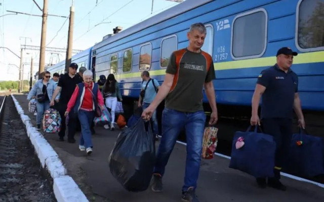 Більше 87 тисяч мешканців Донеччини стали переселенцями Більше 87 тисяч мешканців Донеччини стали переселенцями