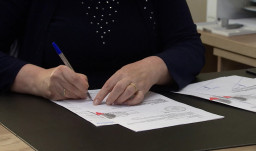 На Луганщині почали продавати талони у чергу до соціальних установ