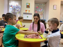 В Дніпрі з нагоди Дня шашок відбувся захід із залученням дітей ВПО з Краматорського району