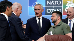 Зеленський має бути розчарований західними лідерами напередодні саміту НАТО - Newsweek