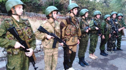 &laquo;Юнармія&raquo; в окупованому Маріуполі: дітей з 8 років навчають стрільбі