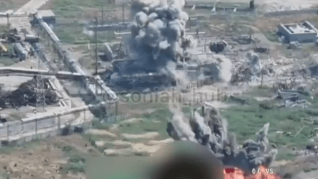 Український Су-27 знищив скупчення ворожих штурмовиків у Піщаному на Донеччині Український Су-27 знищив скупчення ворожих штурмовиків у Піщаному на Донеччині