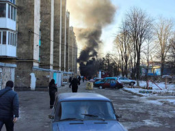 У центрі Макіївки пролунав потужний вибух: десять поранених та один загиблий