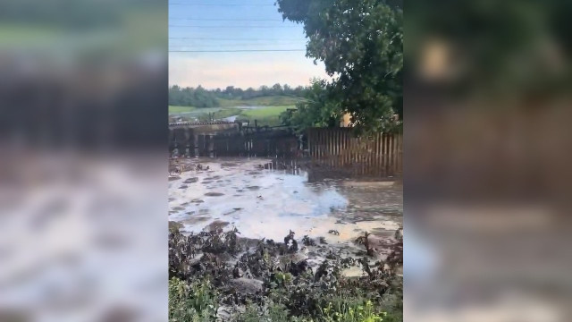 На окупованій Луганщині після злив затопило село: люди звинувачують дорожників
