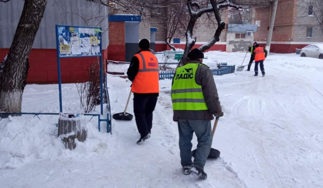 У Краматорську комунальні служби активно займаються благоустроєм міста