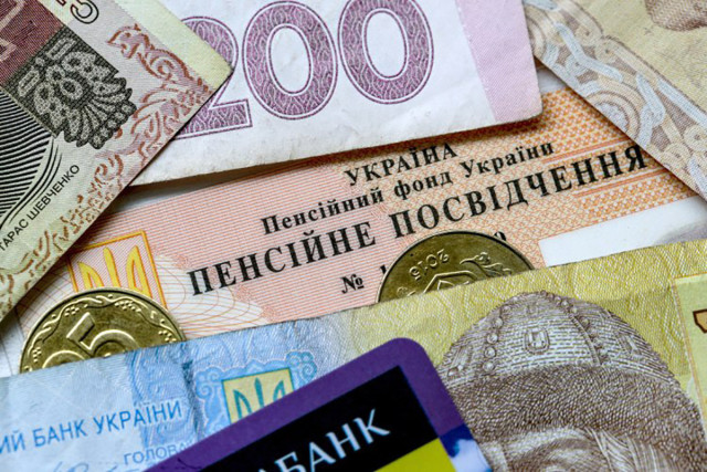 Завтра у Харкові переселенців консультуватимуть пенсійники з Луганщини