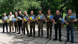 День Конституції України: у Краматорську посадовці вшанували пам'ять загиблих Героїв