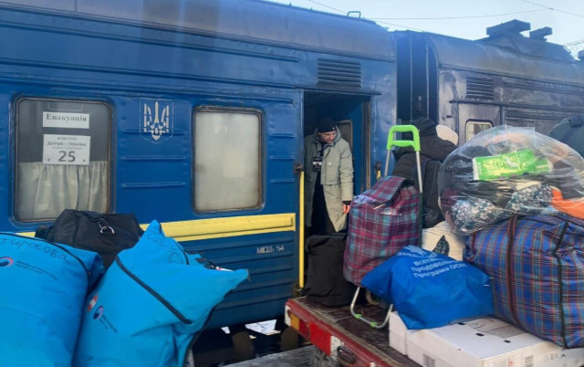 На Донеччині триває евакуація населення з прифронтових громад