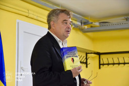 У Краматорську презентували книгу &laquo;Українські літератори Краматорська&raquo;