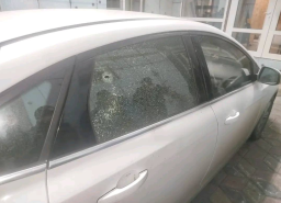 Ворог обстріляв касетними боєприпасами Слов'янськ на Донеччині: пошкоджені заправка та автівки
