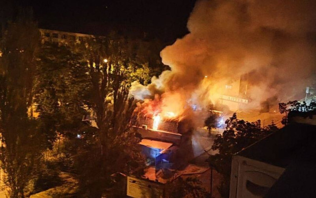 В окупованому Донецьку вночі було чути потужні вибухи В окупованому Донецьку вночі було чути потужні вибухи