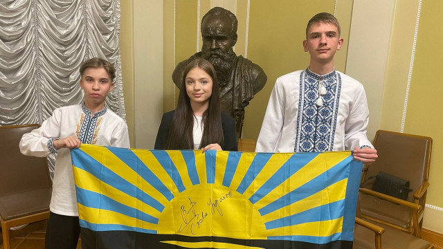 Троє підлітків з Донеччини отримали президентську відзнаку "Майбутнє України"
