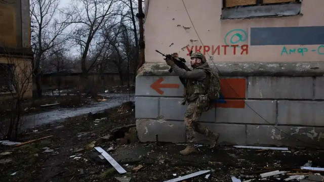 Окупанти підійшли близько до Краматорська та Слов'янська &mdash; міста обстрілюють бомбами