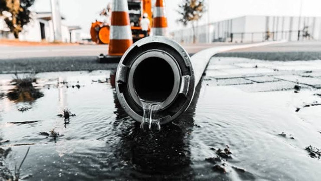 Сім міст Донеччини залишилися без води через аварію на водоводі Сім міст Донеччини залишилися без води через аварію на водоводі