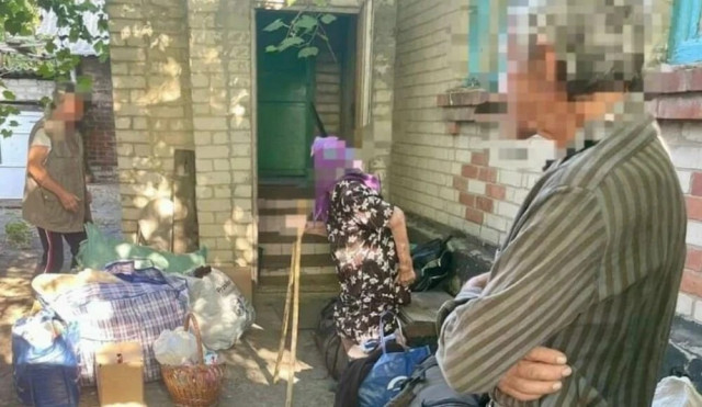 З Новолюбівки на Луганщині евакуювали трьох місцевих жителів до Слов’янська