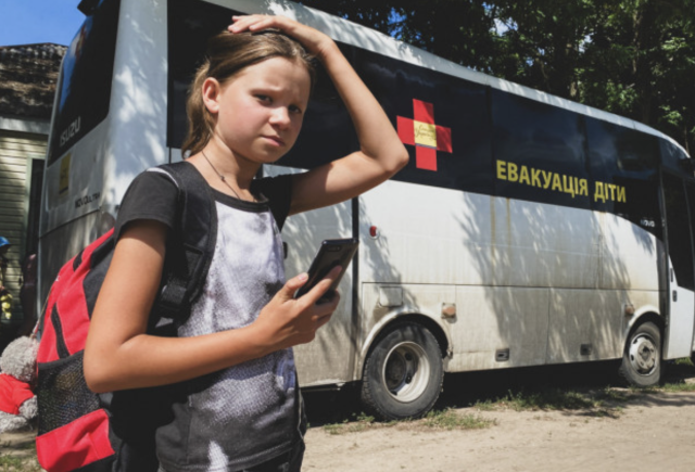 Евакуація продовжується: в прифронтових громадах Донеччини перебуває 171 дитина Евакуація продовжується: в прифронтових громадах Донеччини перебуває 171 дитина